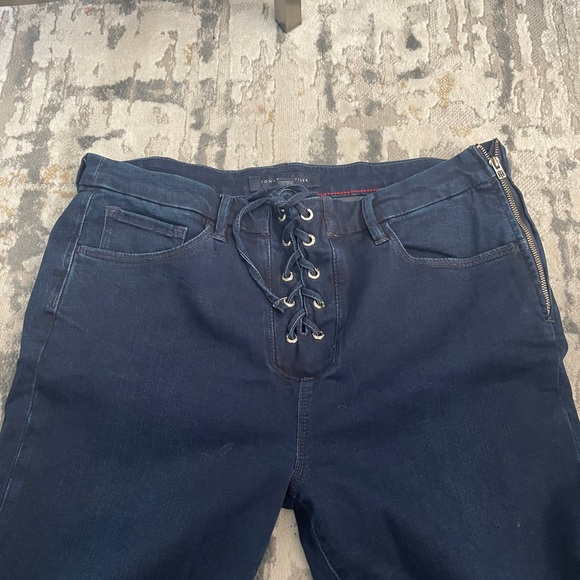 Tommy Hilfiger Jeans - Picture 3 of 5